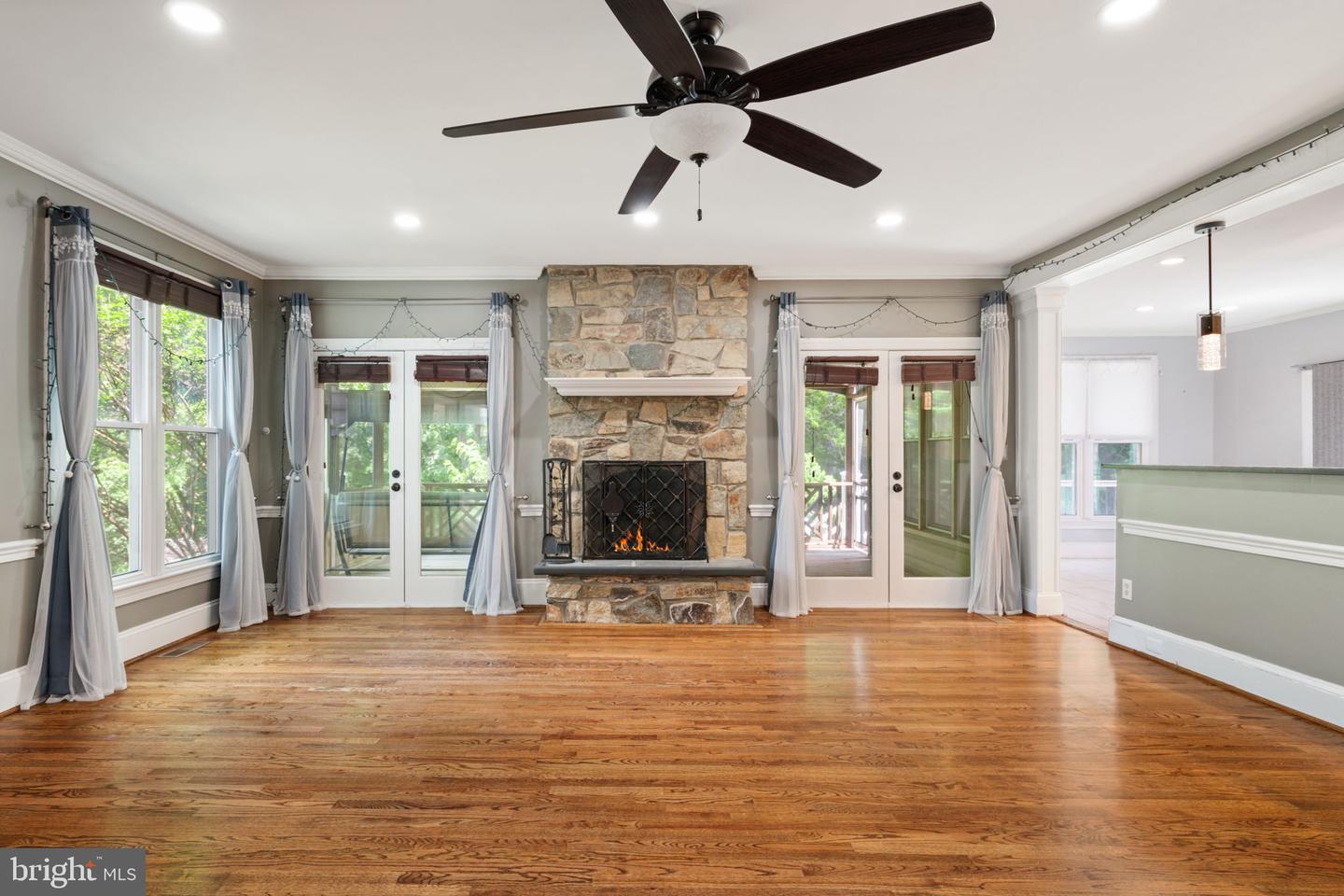 1514 NIGHT SHADE CT, VIENNA, Virginia 22182, 5 Bedrooms Bedrooms, ,4 BathroomsBathrooms,Residential,For sale,1514 NIGHT SHADE CT,VAFX2245038 MLS # VAFX2245038