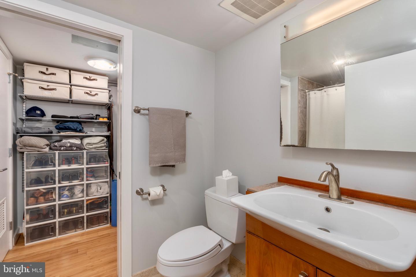1401 CHURCH ST NW #412, WASHINGTON, District Of Columbia 20005, 1 Bedroom Bedrooms, ,1 BathroomBathrooms,Residential,For sale,1401 CHURCH ST NW #412,DCDC2203840 MLS # DCDC2203840