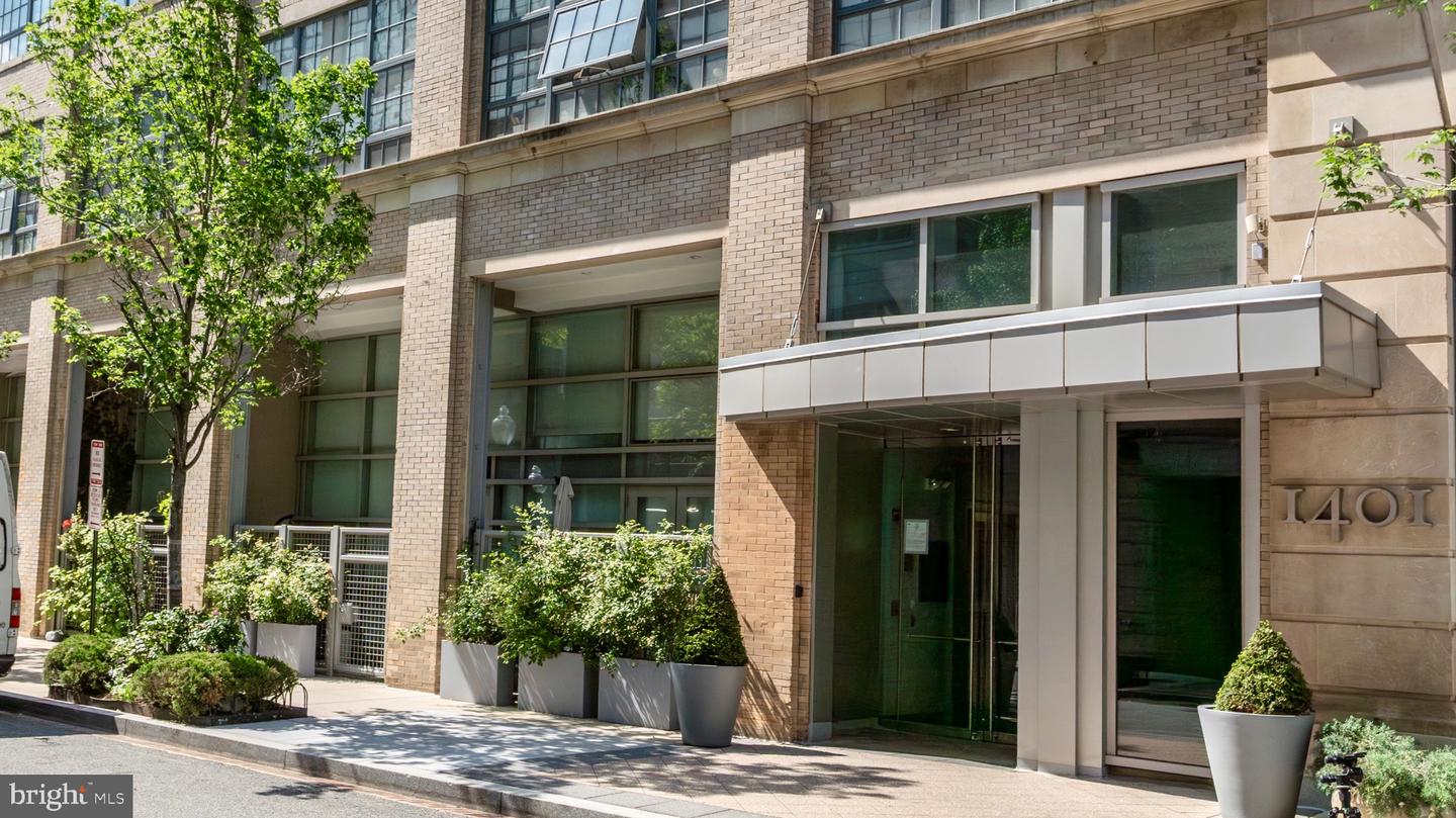 1401 CHURCH ST NW #412, WASHINGTON, District Of Columbia 20005, 1 Bedroom Bedrooms, ,1 BathroomBathrooms,Residential,For sale,1401 CHURCH ST NW #412,DCDC2203840 MLS # DCDC2203840