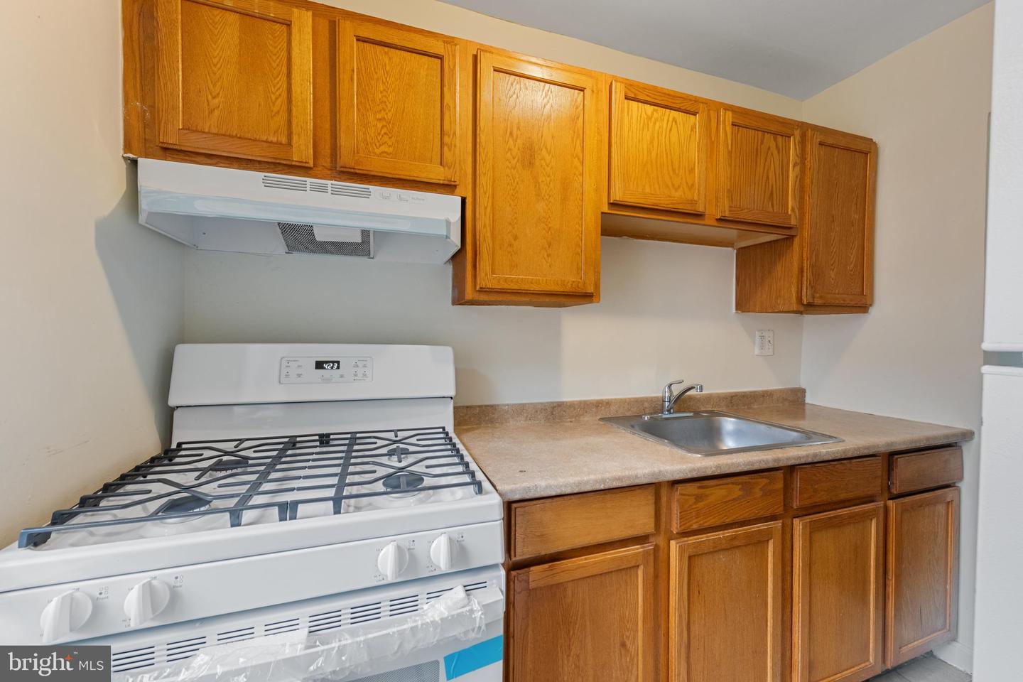2400 GOOD HOPE RD SE #103, WASHINGTON, District Of Columbia 20020, 2 Bedrooms Bedrooms, ,1 BathroomBathrooms,Residential,For sale,2400 GOOD HOPE RD SE #103,DCDC2203848 MLS # DCDC2203848