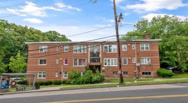 2400 GOOD HOPE RD SE #103, WASHINGTON, District Of Columbia 20020, 2 Bedrooms Bedrooms, ,1 BathroomBathrooms,Residential,For sale,2400 GOOD HOPE RD SE #103,DCDC2203848 MLS # DCDC2203848