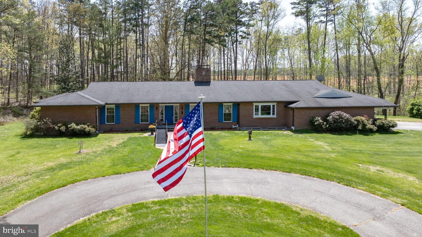 9549 FREDERICKS HALL RD, MINERAL, Virginia 23117, 4 Bedrooms Bedrooms, 12 Rooms Rooms,5 BathroomsBathrooms,Residential,For sale,9549 FREDERICKS HALL RD,VALA2007964 MLS # VALA2007964