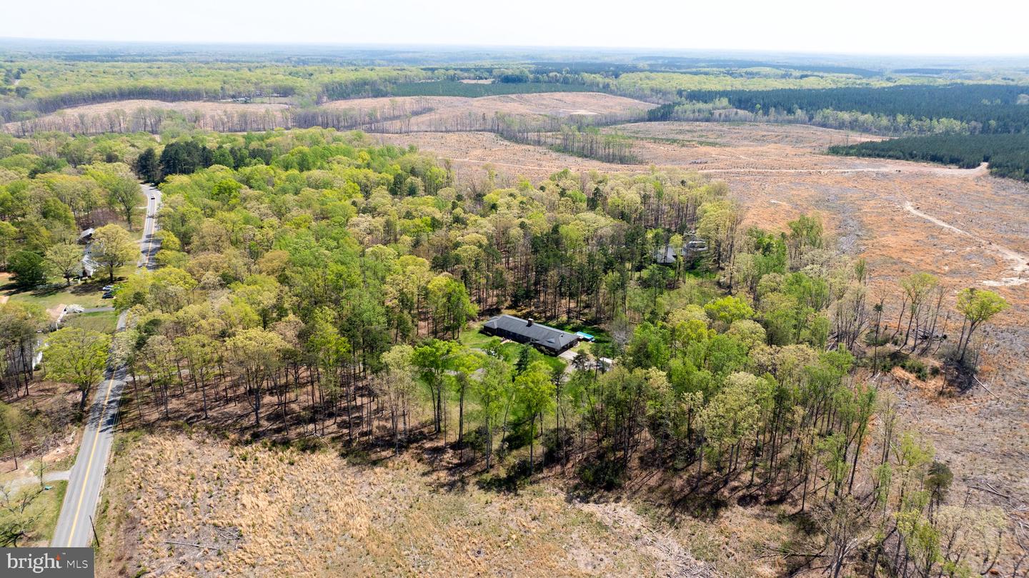9549 FREDERICKS HALL RD, MINERAL, Virginia 23117, 4 Bedrooms Bedrooms, 12 Rooms Rooms,5 BathroomsBathrooms,Residential,For sale,9549 FREDERICKS HALL RD,VALA2007964 MLS # VALA2007964
