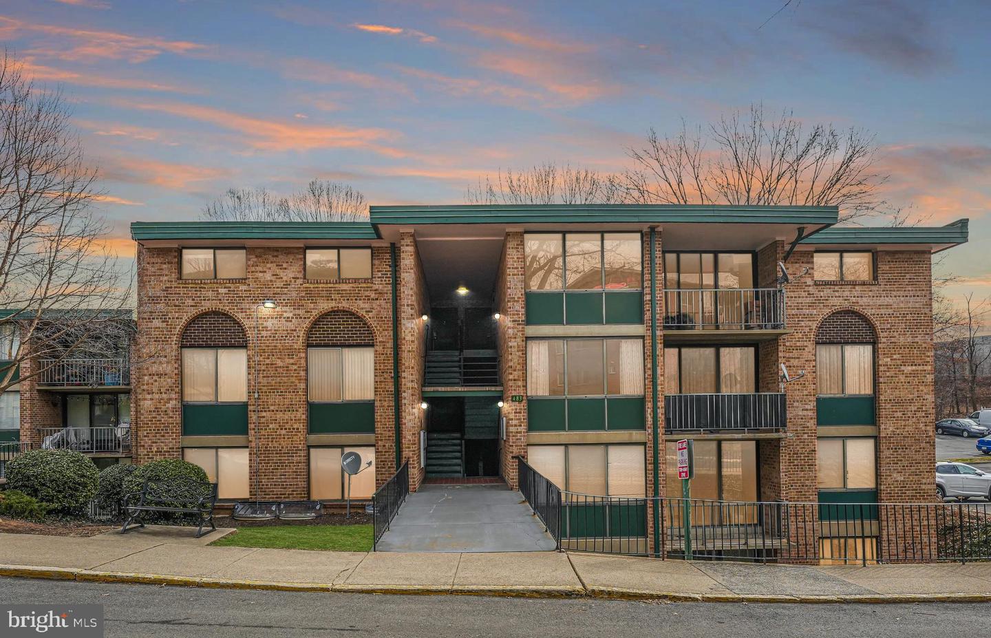 483 N ARMISTEAD ST #T3, ALEXANDRIA, Virginia 22312, 1 Bedroom Bedrooms, ,1 BathroomBathrooms,Residential,For sale,483 N ARMISTEAD ST #T3,VAAX2046062 MLS # VAAX2046062