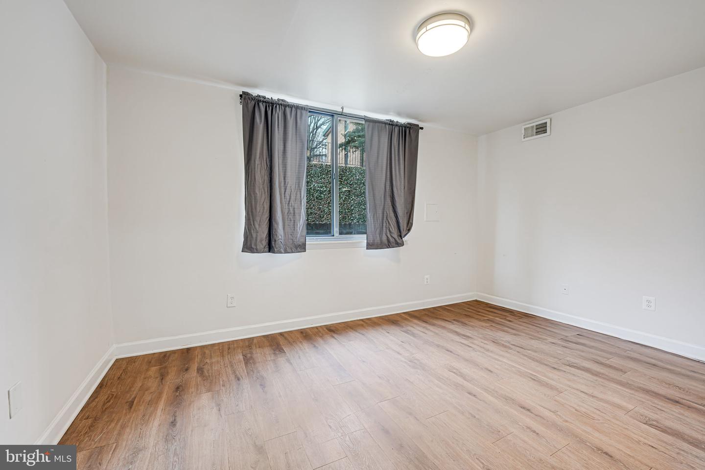 483 N ARMISTEAD ST #T3, ALEXANDRIA, Virginia 22312, 1 Bedroom Bedrooms, ,1 BathroomBathrooms,Residential,For sale,483 N ARMISTEAD ST #T3,VAAX2046062 MLS # VAAX2046062