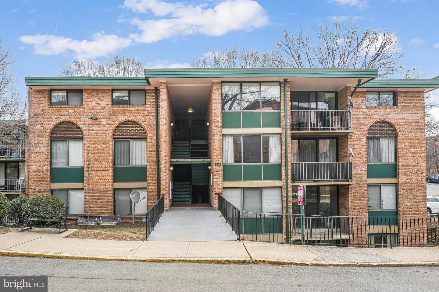483 N ARMISTEAD ST #T3, ALEXANDRIA, Virginia 22312, 1 Bedroom Bedrooms, ,1 BathroomBathrooms,Residential,For sale,483 N ARMISTEAD ST #T3,VAAX2046062 MLS # VAAX2046062