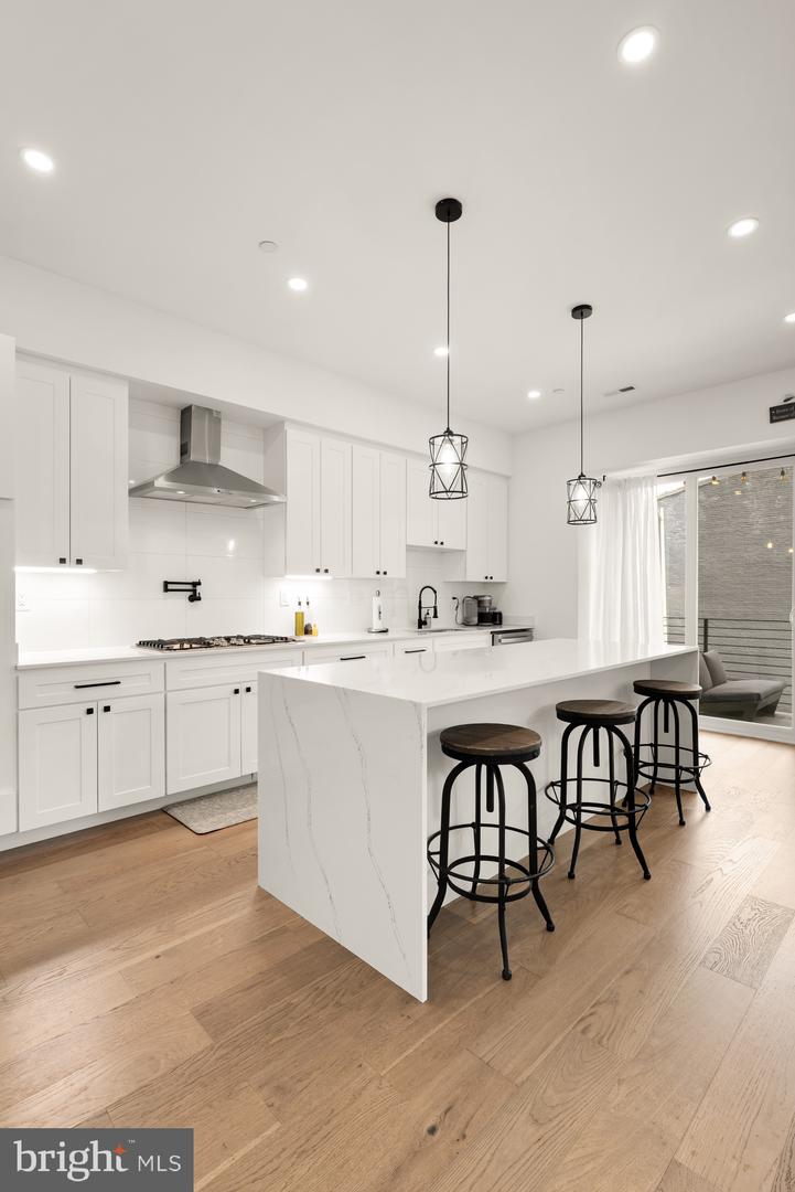 5401 8TH ST NW #B, WASHINGTON, District Of Columbia 20011, 3 Bedrooms Bedrooms, ,2 BathroomsBathrooms,Residential,For sale,5401 8TH ST NW #B,DCDC2203906 MLS # DCDC2203906