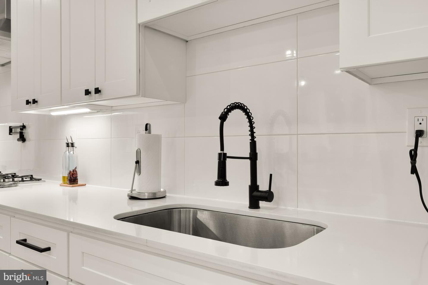 5401 8TH ST NW #B, WASHINGTON, District Of Columbia 20011, 3 Bedrooms Bedrooms, ,2 BathroomsBathrooms,Residential,For sale,5401 8TH ST NW #B,DCDC2203906 MLS # DCDC2203906