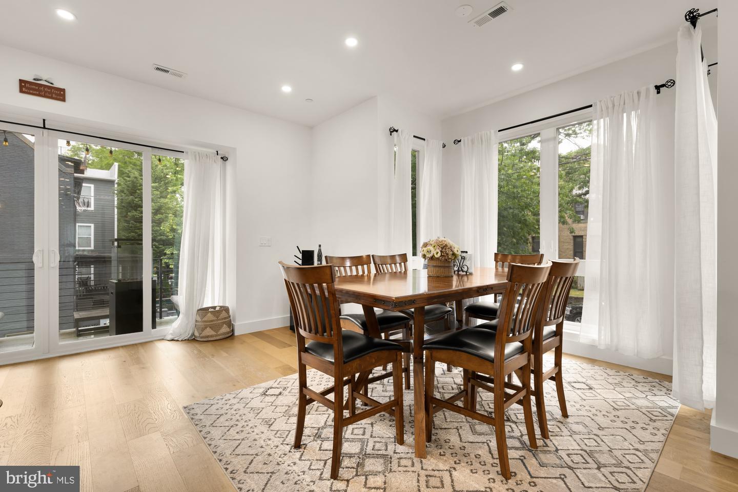5401 8TH ST NW #B, WASHINGTON, District Of Columbia 20011, 3 Bedrooms Bedrooms, ,2 BathroomsBathrooms,Residential,For sale,5401 8TH ST NW #B,DCDC2203906 MLS # DCDC2203906