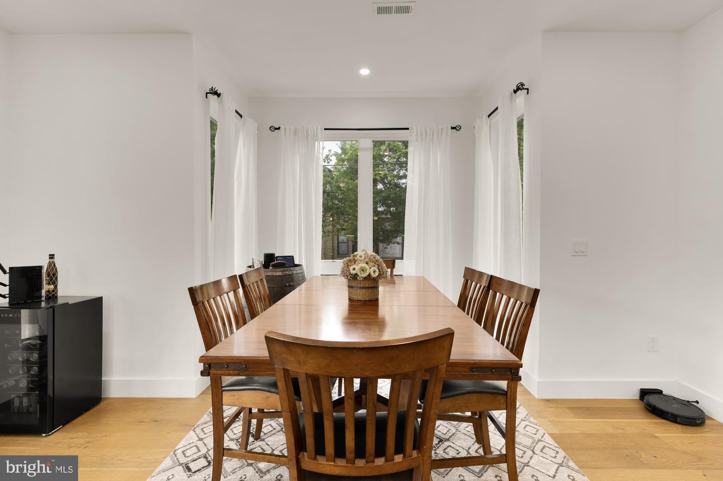 5401 8TH ST NW #B, WASHINGTON, District Of Columbia 20011, 3 Bedrooms Bedrooms, ,2 BathroomsBathrooms,Residential,For sale,5401 8TH ST NW #B,DCDC2203906 MLS # DCDC2203906