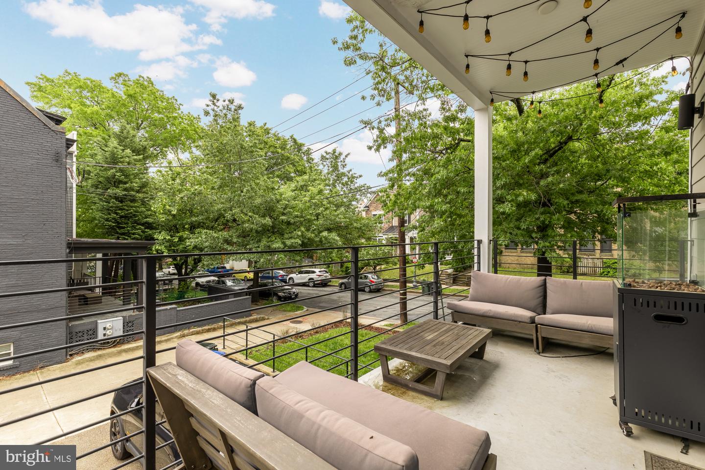 5401 8TH ST NW #B, WASHINGTON, District Of Columbia 20011, 3 Bedrooms Bedrooms, ,2 BathroomsBathrooms,Residential,For sale,5401 8TH ST NW #B,DCDC2203906 MLS # DCDC2203906