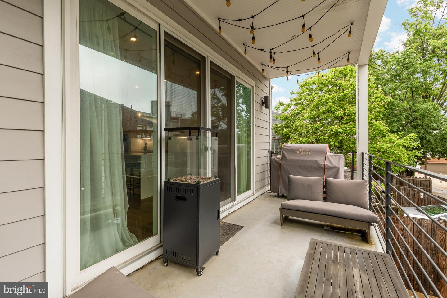 5401 8TH ST NW #B, WASHINGTON, District Of Columbia 20011, 3 Bedrooms Bedrooms, ,2 BathroomsBathrooms,Residential,For sale,5401 8TH ST NW #B,DCDC2203906 MLS # DCDC2203906