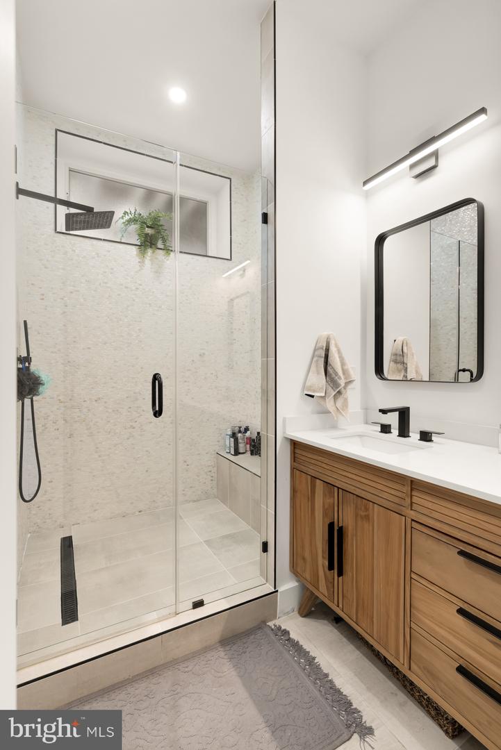 5401 8TH ST NW #B, WASHINGTON, District Of Columbia 20011, 3 Bedrooms Bedrooms, ,2 BathroomsBathrooms,Residential,For sale,5401 8TH ST NW #B,DCDC2203906 MLS # DCDC2203906