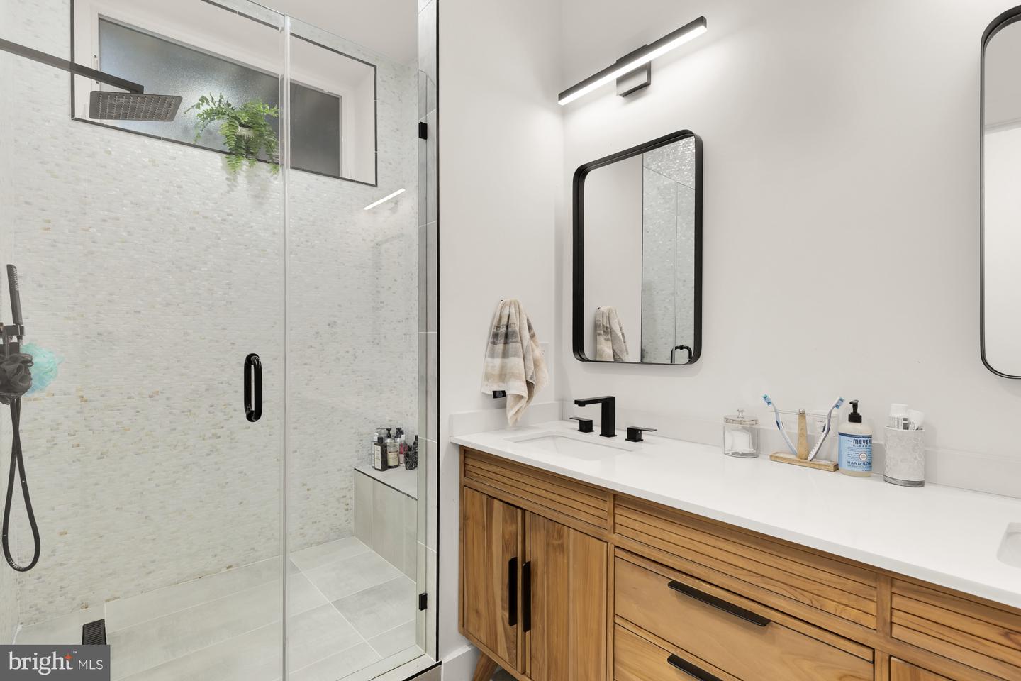 5401 8TH ST NW #B, WASHINGTON, District Of Columbia 20011, 3 Bedrooms Bedrooms, ,2 BathroomsBathrooms,Residential,For sale,5401 8TH ST NW #B,DCDC2203906 MLS # DCDC2203906