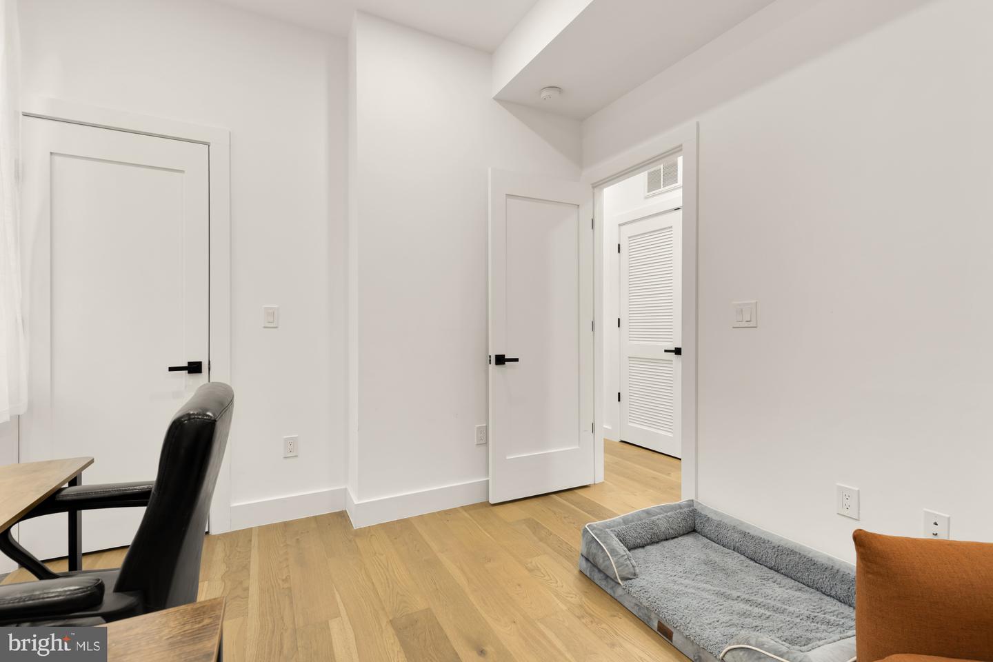 5401 8TH ST NW #B, WASHINGTON, District Of Columbia 20011, 3 Bedrooms Bedrooms, ,2 BathroomsBathrooms,Residential,For sale,5401 8TH ST NW #B,DCDC2203906 MLS # DCDC2203906
