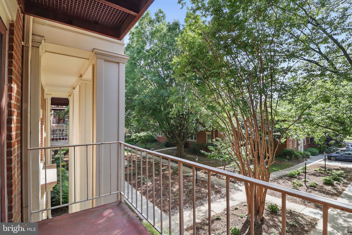 1403 E ABINGDON DR E #3, ALEXANDRIA, Virginia 22314, 1 Bedroom Bedrooms, ,1 BathroomBathrooms,Residential,For sale,1403 E ABINGDON DR E #3,VAAX2046064 MLS # VAAX2046064