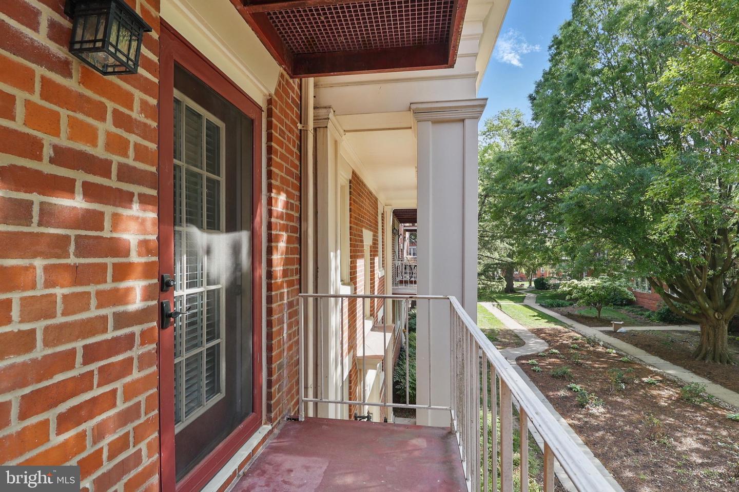 1403 E ABINGDON DR E #3, ALEXANDRIA, Virginia 22314, 1 Bedroom Bedrooms, ,1 BathroomBathrooms,Residential,For sale,1403 E ABINGDON DR E #3,VAAX2046064 MLS # VAAX2046064