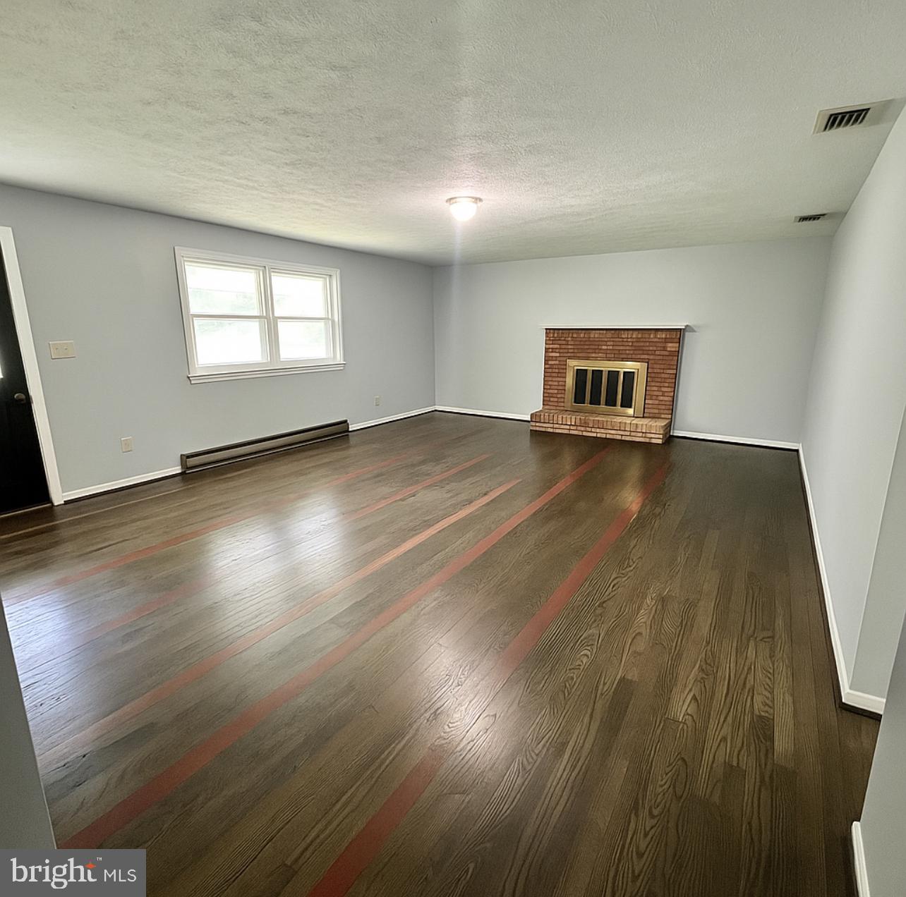 105 CAROLINE AVE, STEPHENS CITY, Virginia 22655, 3 Bedrooms Bedrooms, ,2 BathroomsBathrooms,Residential,For sale,105 CAROLINE AVE,VAFV2034630 MLS # VAFV2034630