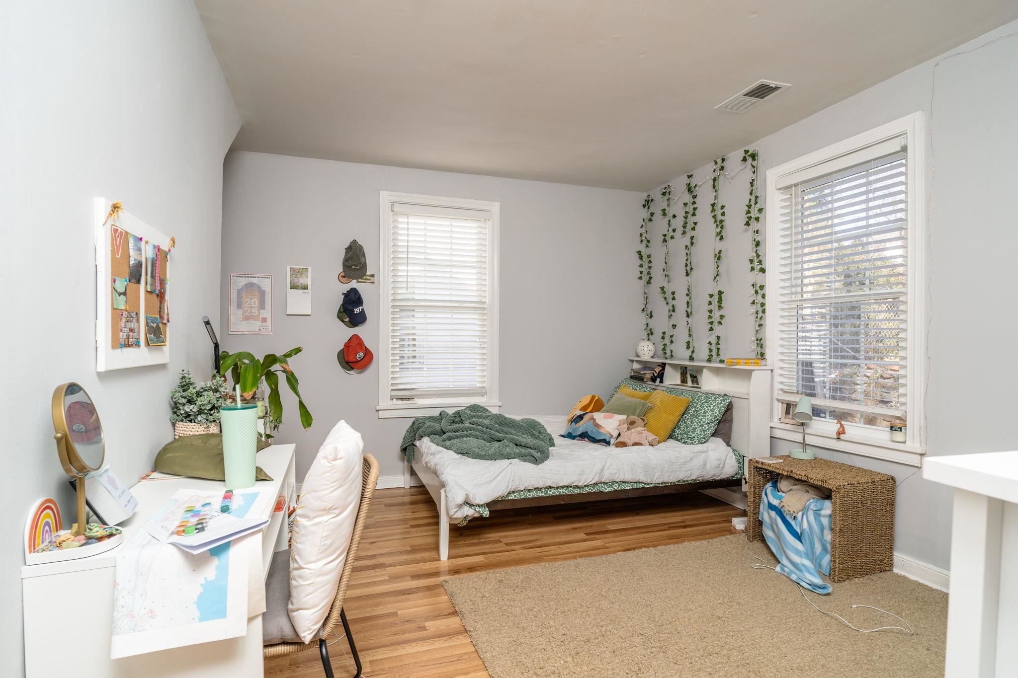 212 SHAMROCK RD, CHARLOTTESVILLE, Virginia 22903, 3 Bedrooms Bedrooms, ,2 BathroomsBathrooms,Residential,212 SHAMROCK RD,665329 MLS # 665329