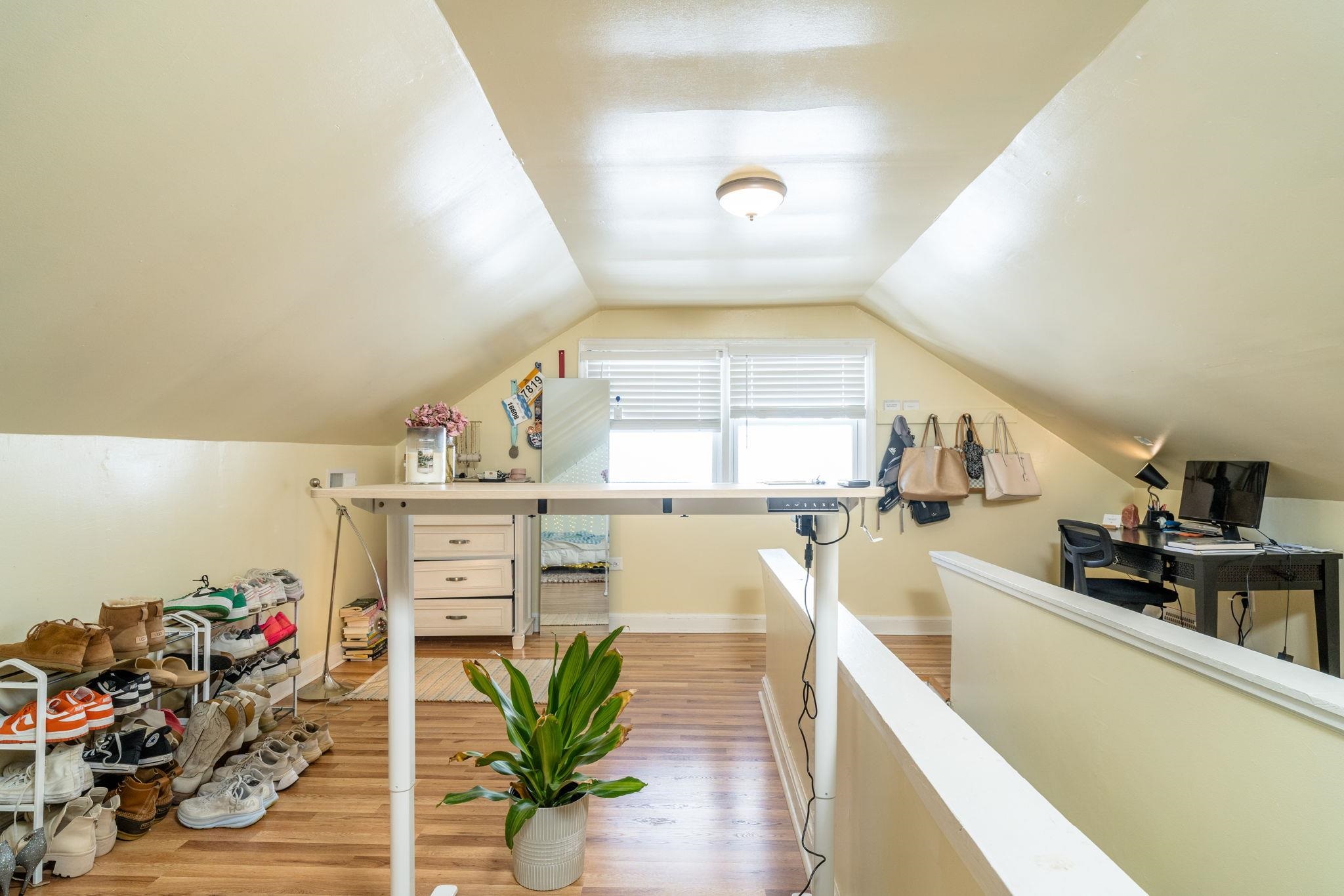 212 SHAMROCK RD, CHARLOTTESVILLE, Virginia 22903, 3 Bedrooms Bedrooms, ,2 BathroomsBathrooms,Residential,212 SHAMROCK RD,665329 MLS # 665329