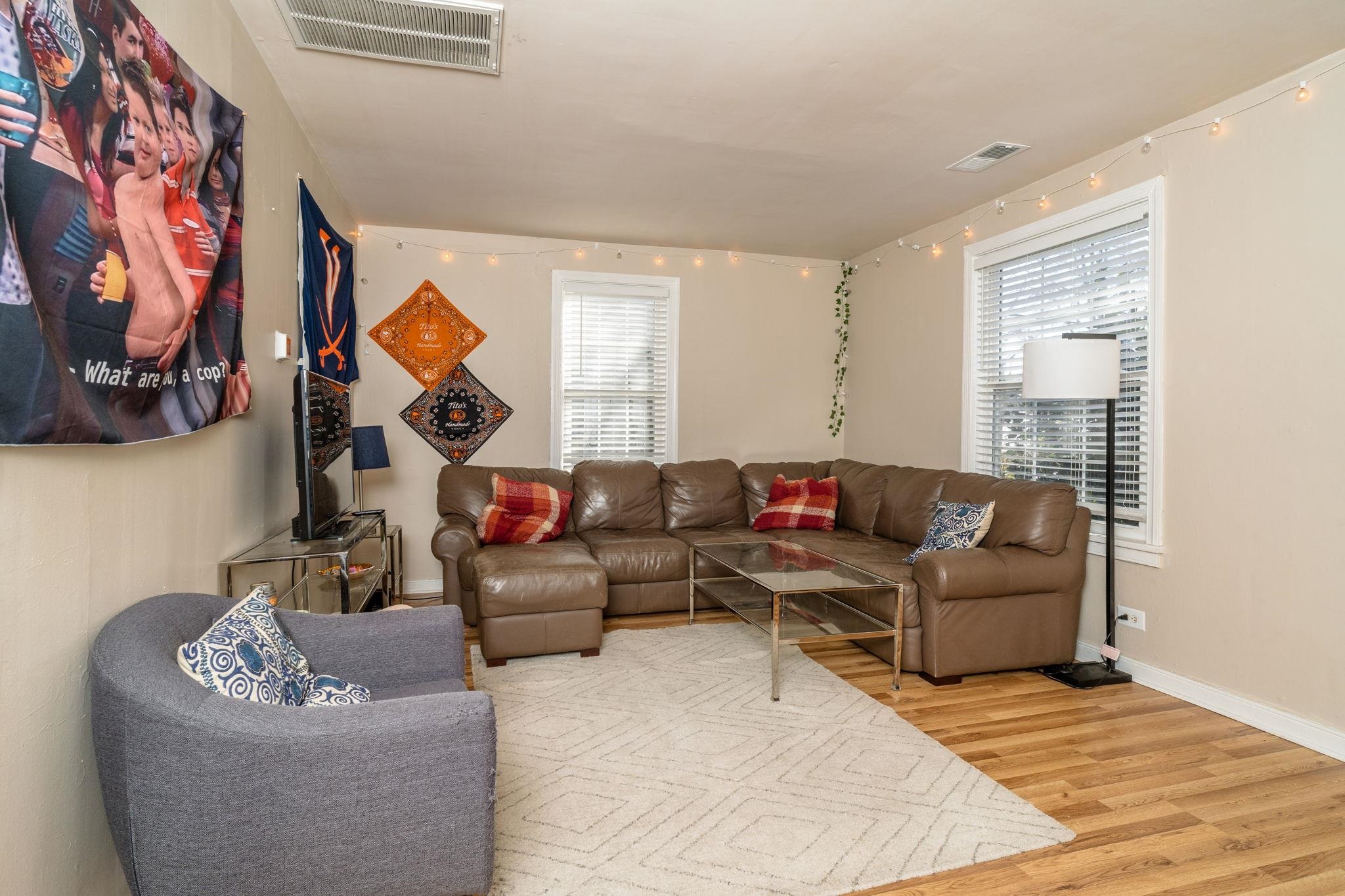 212 SHAMROCK RD, CHARLOTTESVILLE, Virginia 22903, 3 Bedrooms Bedrooms, ,2 BathroomsBathrooms,Residential,212 SHAMROCK RD,665329 MLS # 665329