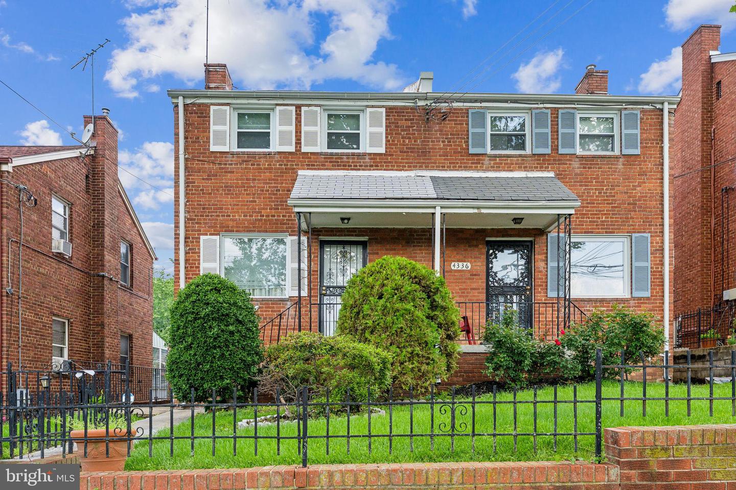 4334 DUBOIS PL SE, WASHINGTON, District Of Columbia 20019, 2 Bedrooms Bedrooms, ,1 BathroomBathrooms,Residential,For sale,4334 DUBOIS PL SE,DCDC2203958 MLS # DCDC2203958