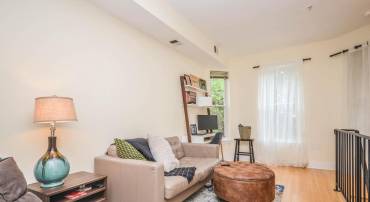 1108 COLUMBIA RD NW #102, WASHINGTON, District Of Columbia 20009, 2 Bedrooms Bedrooms, ,1 BathroomBathrooms,Residential,For sale,1108 COLUMBIA RD NW #102,DCDC2154548 MLS # DCDC2154548