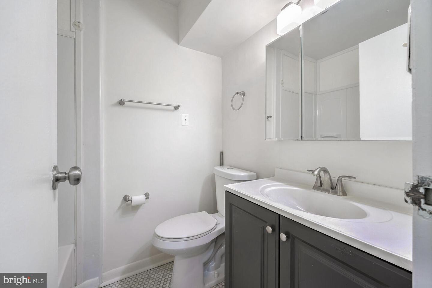 1601 18TH ST NW #718, WASHINGTON, District Of Columbia 20009, ,1 BathroomBathrooms,Residential,For sale,1601 18TH ST NW #718,DCDC2172282 MLS # DCDC2172282