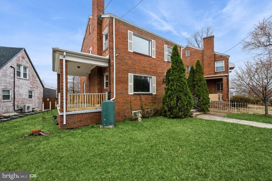 2428 S DAKOTA AVE NE, WASHINGTON, District Of Columbia 20018, 4 Bedrooms Bedrooms, ,2 BathroomsBathrooms,Residential,For sale,2428 S DAKOTA AVE NE,DCDC2172794 MLS # DCDC2172794