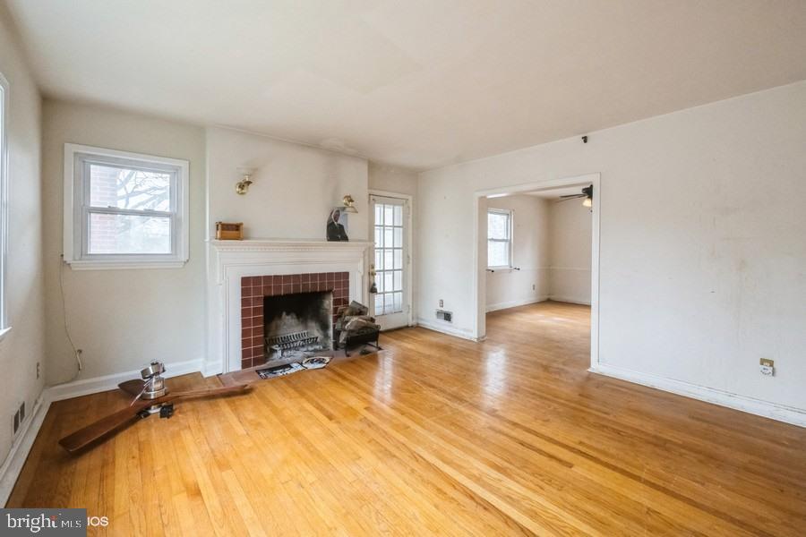 2428 S DAKOTA AVE NE, WASHINGTON, District Of Columbia 20018, 4 Bedrooms Bedrooms, ,2 BathroomsBathrooms,Residential,For sale,2428 S DAKOTA AVE NE,DCDC2172794 MLS # DCDC2172794
