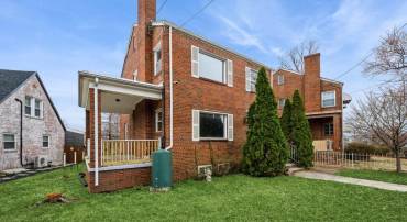 2428 S DAKOTA AVE NE, WASHINGTON, District Of Columbia 20018, 4 Bedrooms Bedrooms, ,2 BathroomsBathrooms,Residential,For sale,2428 S DAKOTA AVE NE,DCDC2172794 MLS # DCDC2172794