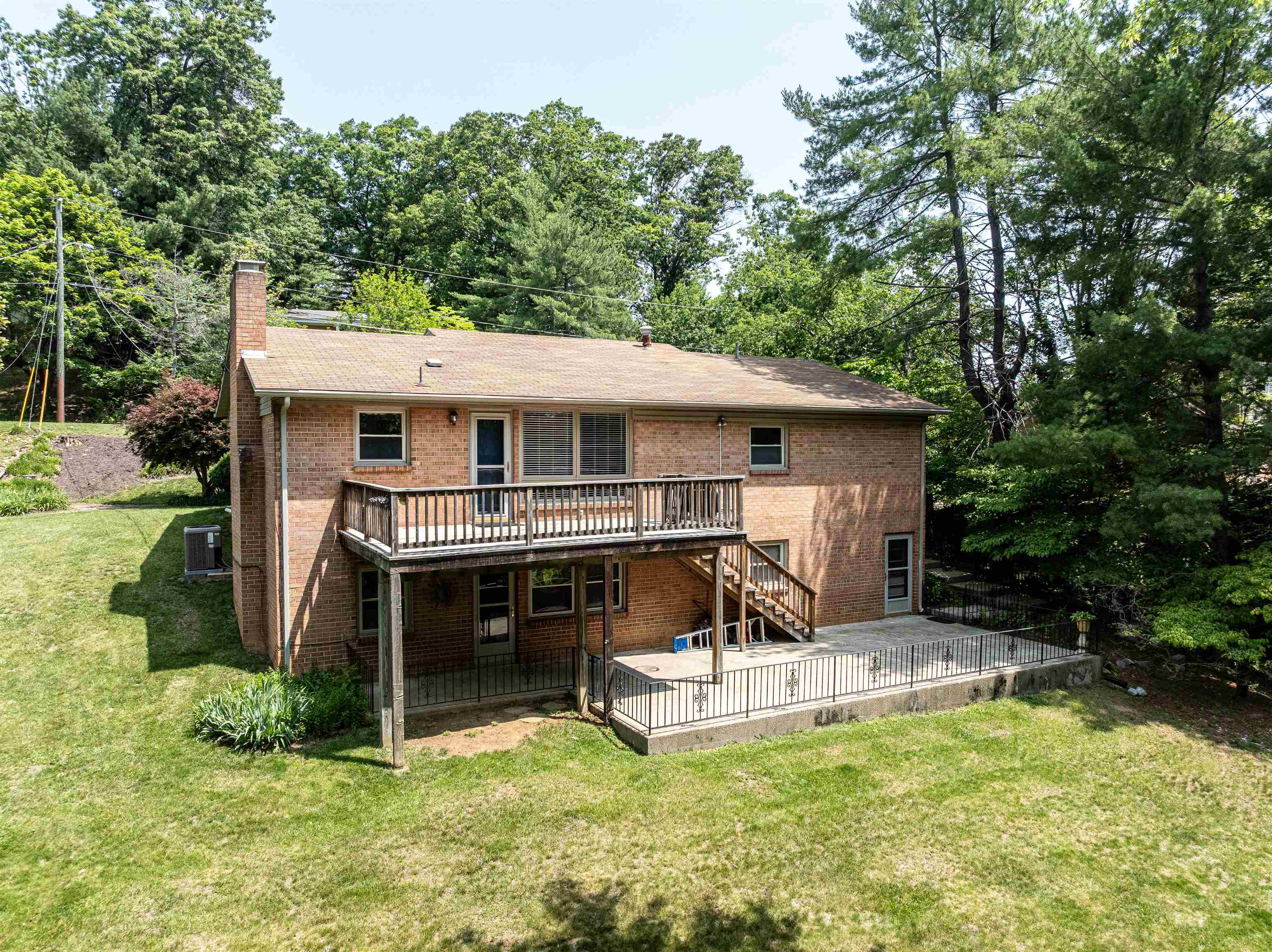 2613 ESTON DR, STAUNTON, Virginia 24401, 4 Bedrooms Bedrooms, ,3 BathroomsBathrooms,Residential,2613 Eston Drive,2613 ESTON DR,665340 MLS # 665340