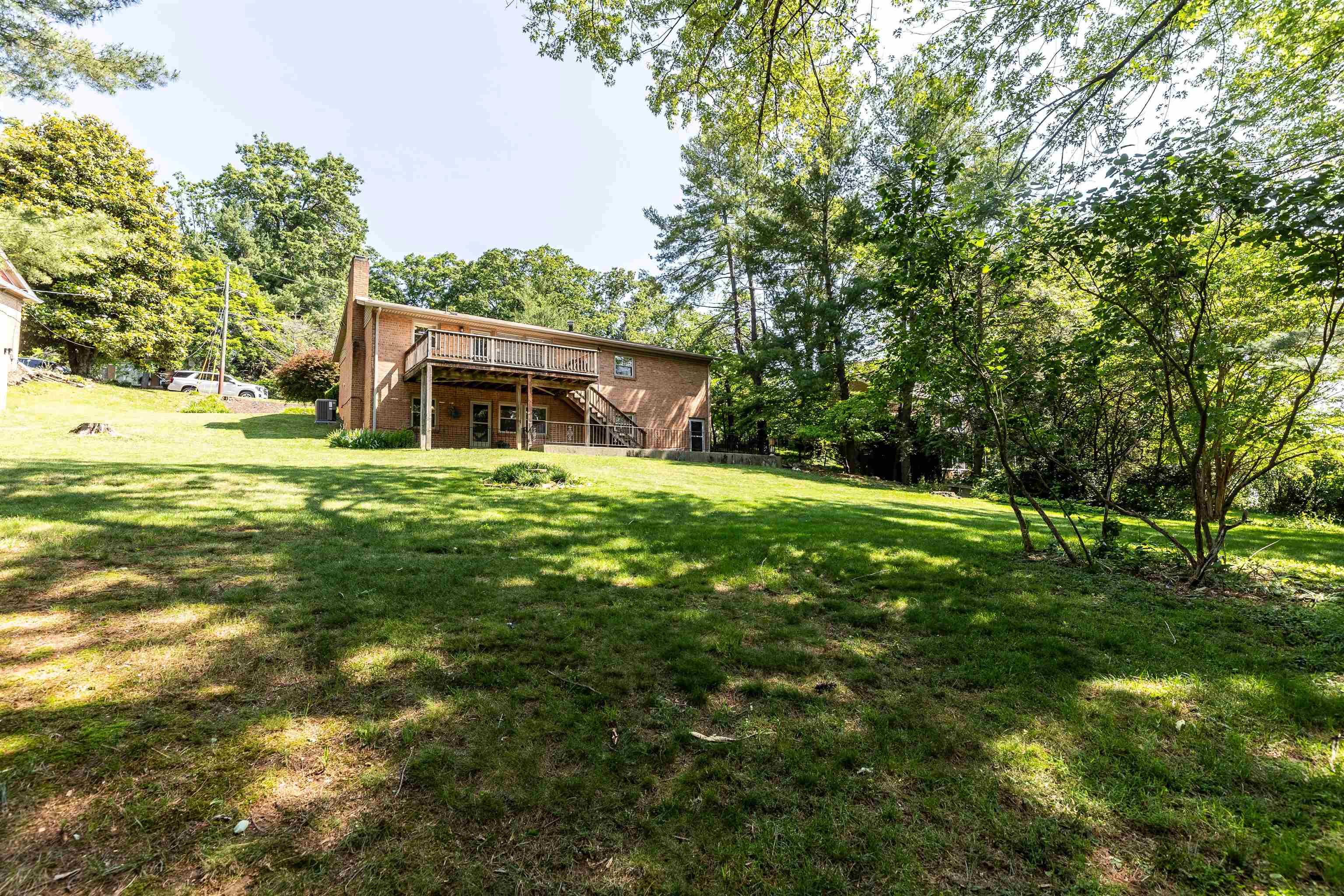 2613 ESTON DR, STAUNTON, Virginia 24401, 4 Bedrooms Bedrooms, ,3 BathroomsBathrooms,Residential,2613 Eston Drive,2613 ESTON DR,665340 MLS # 665340