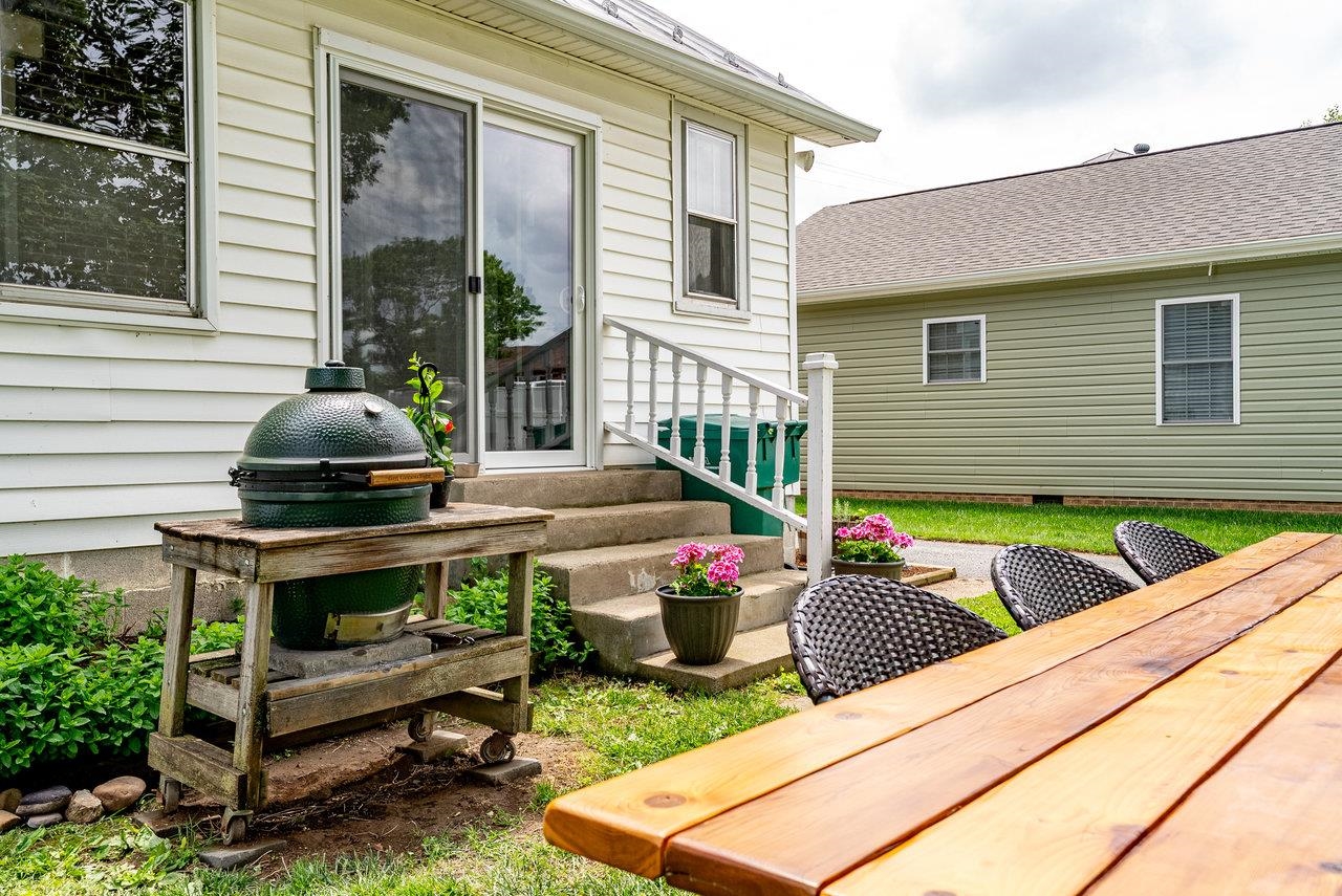 550 MASON ST, DAYTON, Virginia 22821, 3 Bedrooms Bedrooms, ,1 BathroomBathrooms,Residential,550 MASON ST,665344 MLS # 665344