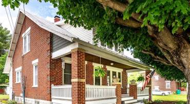 550 MASON ST, DAYTON, Virginia 22821, 3 Bedrooms Bedrooms, ,1 BathroomBathrooms,Residential,550 MASON ST,665344 MLS # 665344