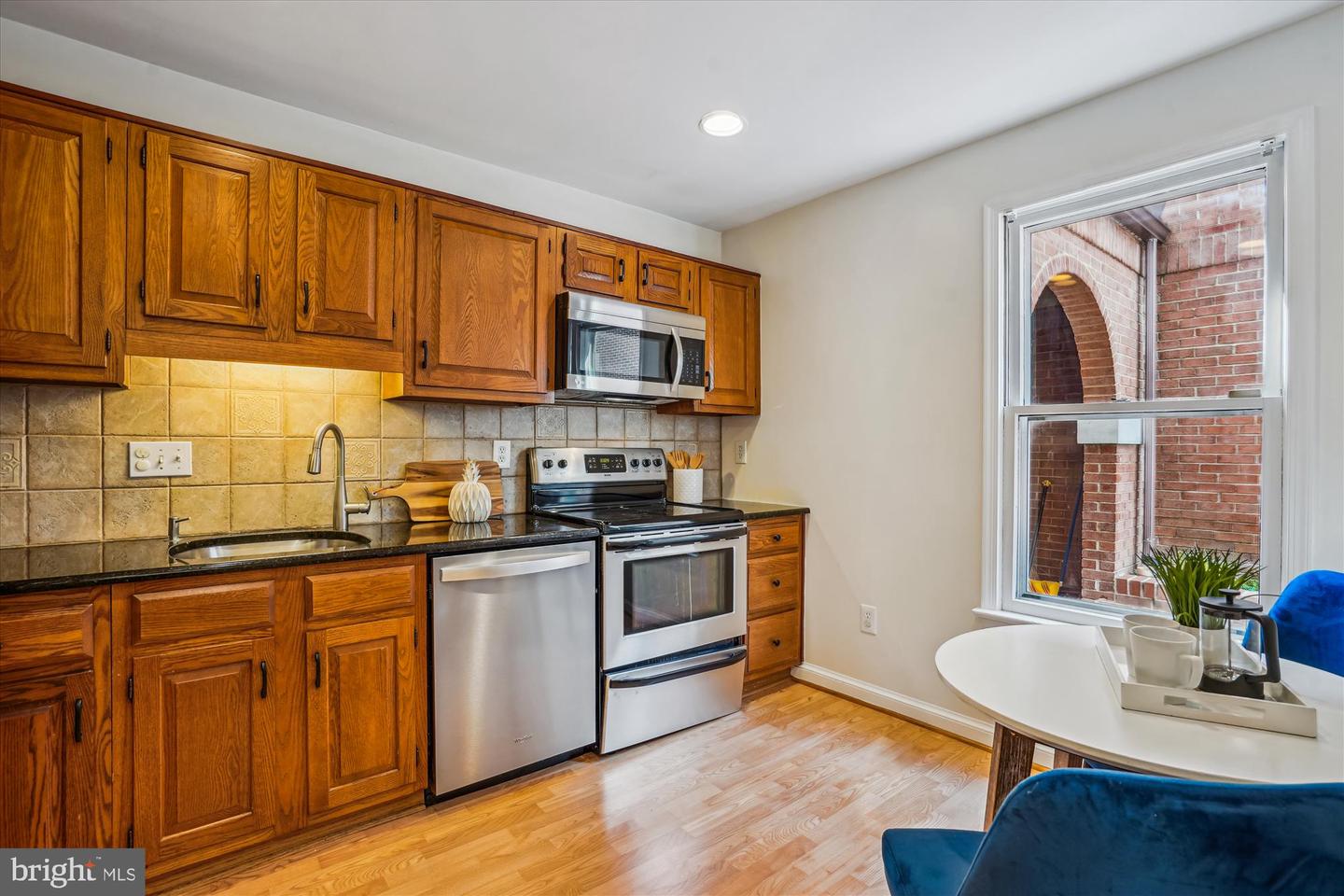 1802 21ST ST N, ARLINGTON, Virginia 22209, 2 Bedrooms Bedrooms, ,2 BathroomsBathrooms,Residential,For sale,1802 21ST ST N,VAAR2055118 MLS # VAAR2055118