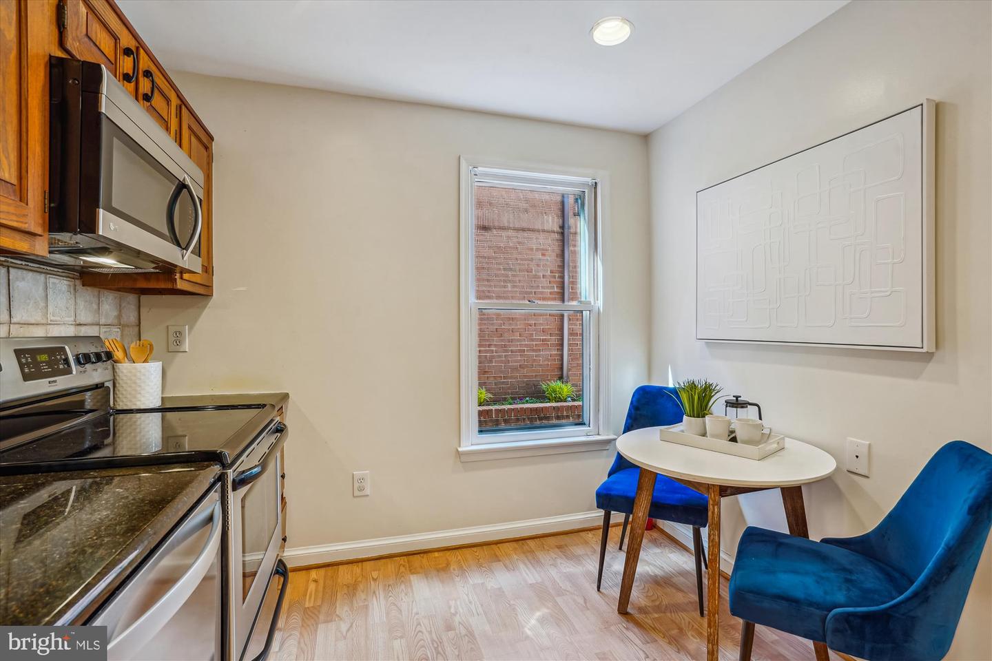 1802 21ST ST N, ARLINGTON, Virginia 22209, 2 Bedrooms Bedrooms, ,2 BathroomsBathrooms,Residential,For sale,1802 21ST ST N,VAAR2055118 MLS # VAAR2055118