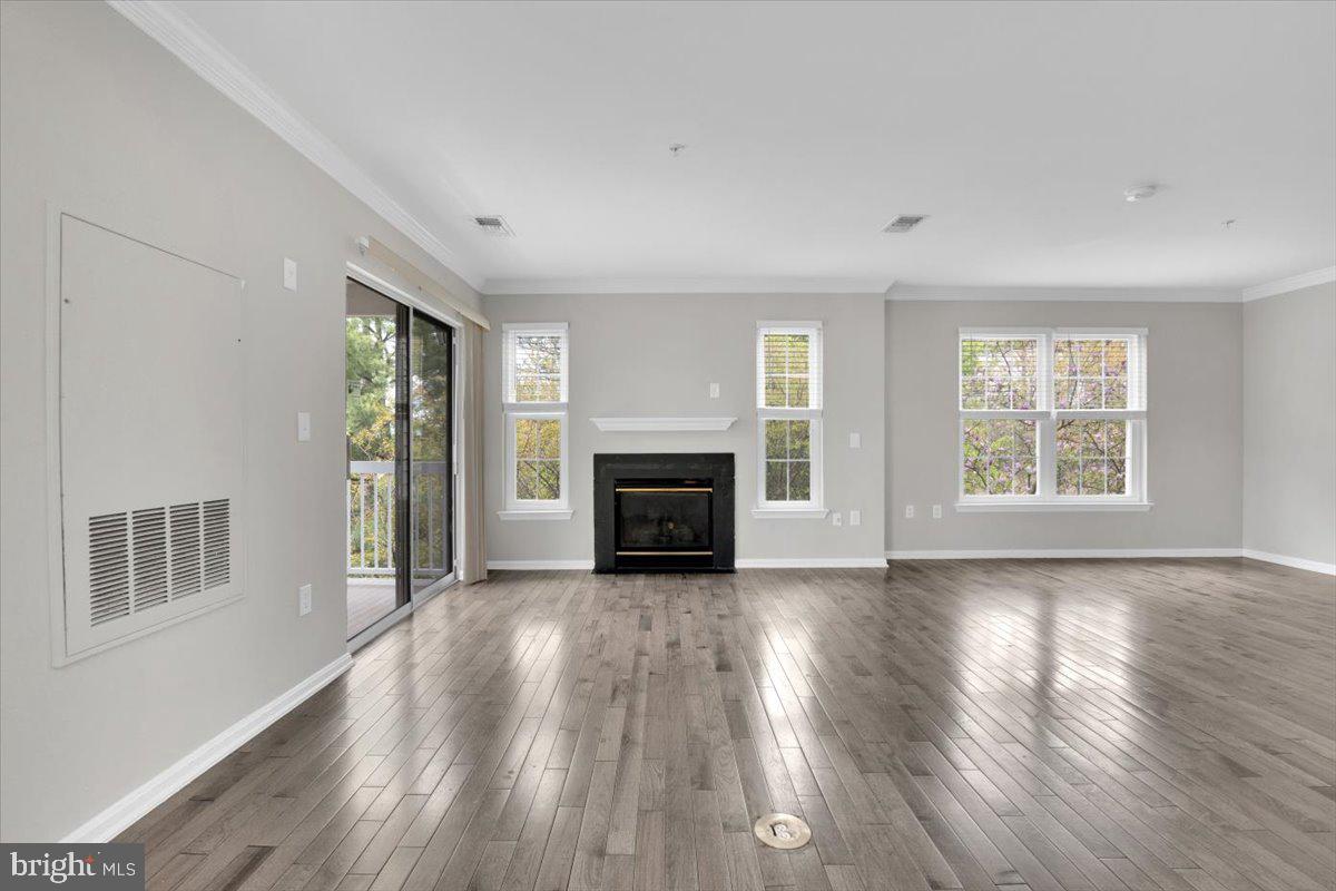 4542 SUPERIOR SQ, FAIRFAX, Virginia 22033, 3 Bedrooms Bedrooms, ,3 BathroomsBathrooms,Residential,For sale,4542 SUPERIOR SQ,VAFX2232946 MLS # VAFX2232946