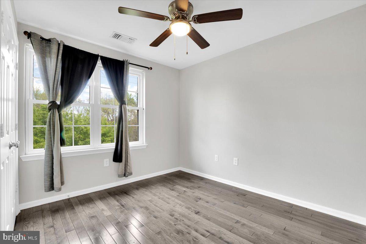 4542 SUPERIOR SQ, FAIRFAX, Virginia 22033, 3 Bedrooms Bedrooms, ,3 BathroomsBathrooms,Residential,For sale,4542 SUPERIOR SQ,VAFX2232946 MLS # VAFX2232946
