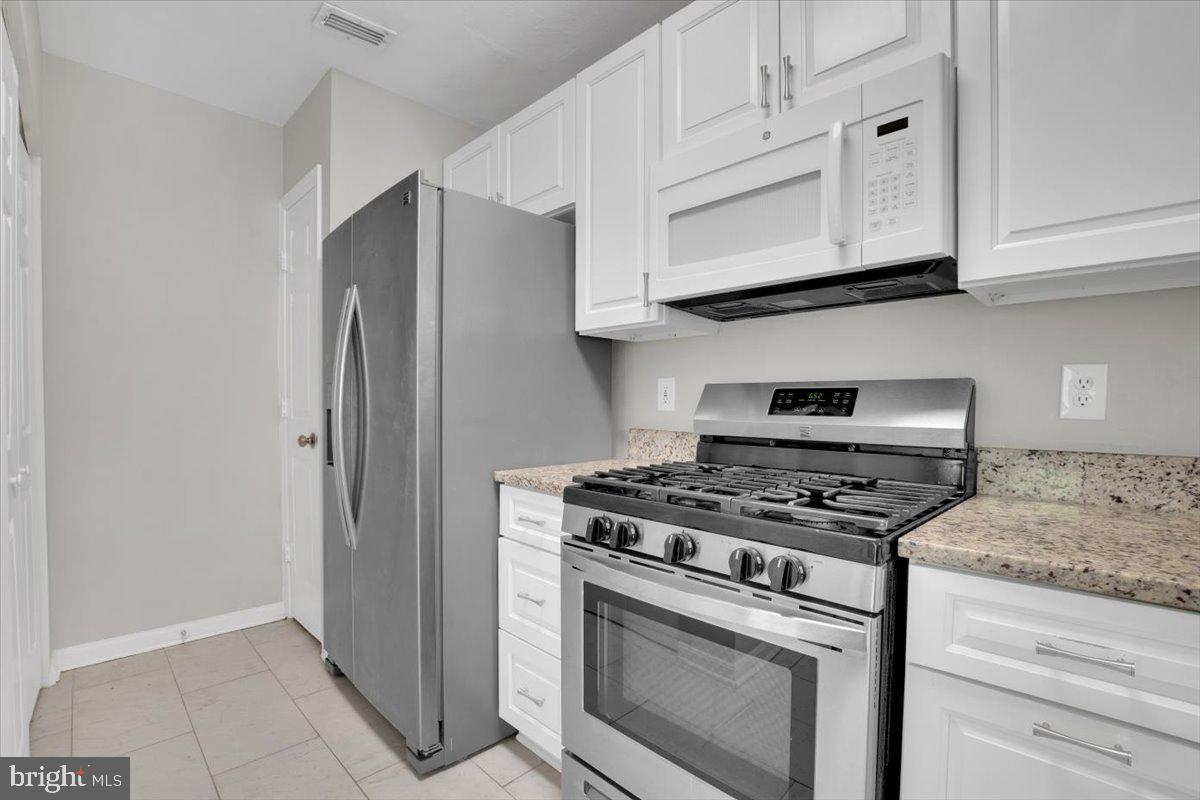 4542 SUPERIOR SQ, FAIRFAX, Virginia 22033, 3 Bedrooms Bedrooms, ,3 BathroomsBathrooms,Residential,For sale,4542 SUPERIOR SQ,VAFX2232946 MLS # VAFX2232946