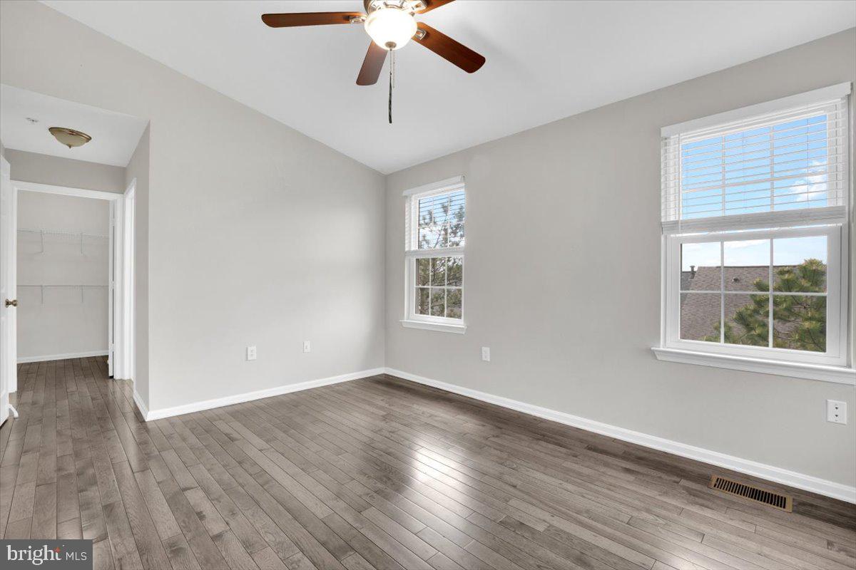 4542 SUPERIOR SQ, FAIRFAX, Virginia 22033, 3 Bedrooms Bedrooms, ,3 BathroomsBathrooms,Residential,For sale,4542 SUPERIOR SQ,VAFX2232946 MLS # VAFX2232946