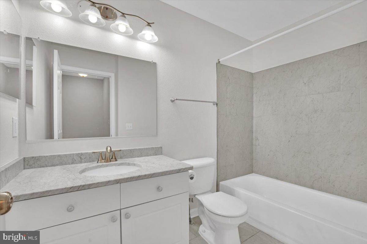 4542 SUPERIOR SQ, FAIRFAX, Virginia 22033, 3 Bedrooms Bedrooms, ,3 BathroomsBathrooms,Residential,For sale,4542 SUPERIOR SQ,VAFX2232946 MLS # VAFX2232946