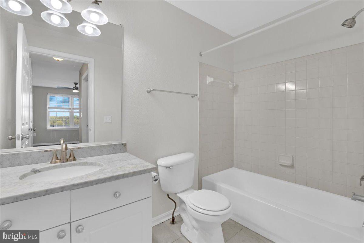 4542 SUPERIOR SQ, FAIRFAX, Virginia 22033, 3 Bedrooms Bedrooms, ,3 BathroomsBathrooms,Residential,For sale,4542 SUPERIOR SQ,VAFX2232946 MLS # VAFX2232946