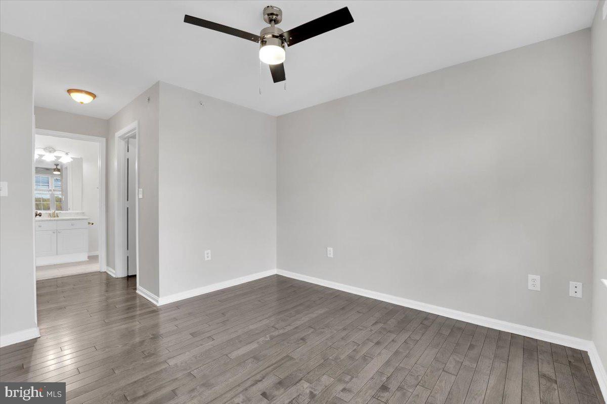 4542 SUPERIOR SQ, FAIRFAX, Virginia 22033, 3 Bedrooms Bedrooms, ,3 BathroomsBathrooms,Residential,For sale,4542 SUPERIOR SQ,VAFX2232946 MLS # VAFX2232946