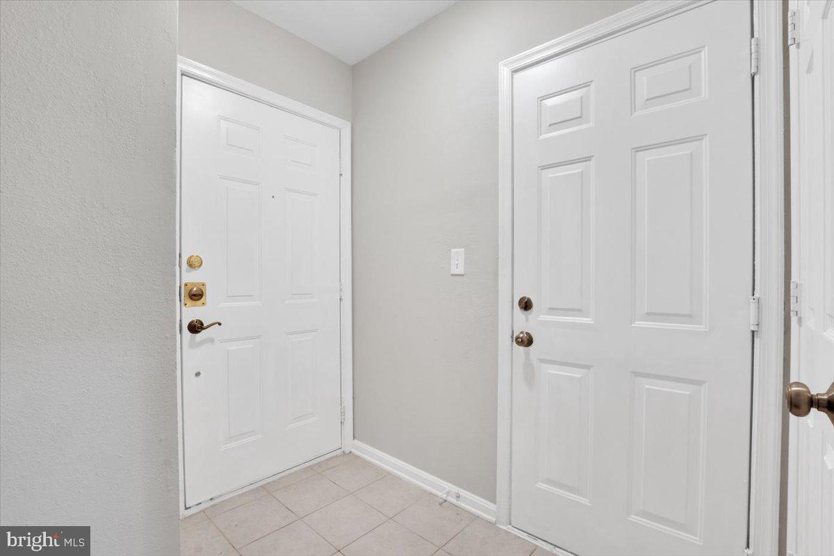 4542 SUPERIOR SQ, FAIRFAX, Virginia 22033, 3 Bedrooms Bedrooms, ,3 BathroomsBathrooms,Residential,For sale,4542 SUPERIOR SQ,VAFX2232946 MLS # VAFX2232946