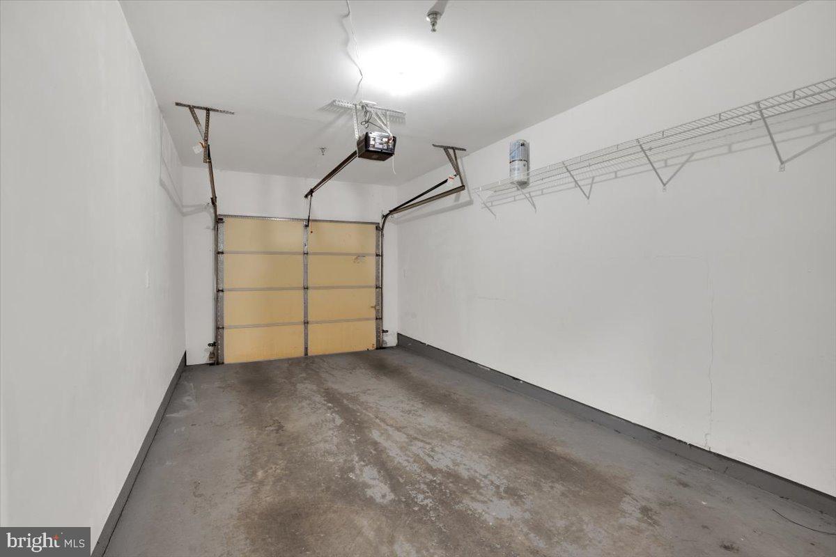 4542 SUPERIOR SQ, FAIRFAX, Virginia 22033, 3 Bedrooms Bedrooms, ,3 BathroomsBathrooms,Residential,For sale,4542 SUPERIOR SQ,VAFX2232946 MLS # VAFX2232946