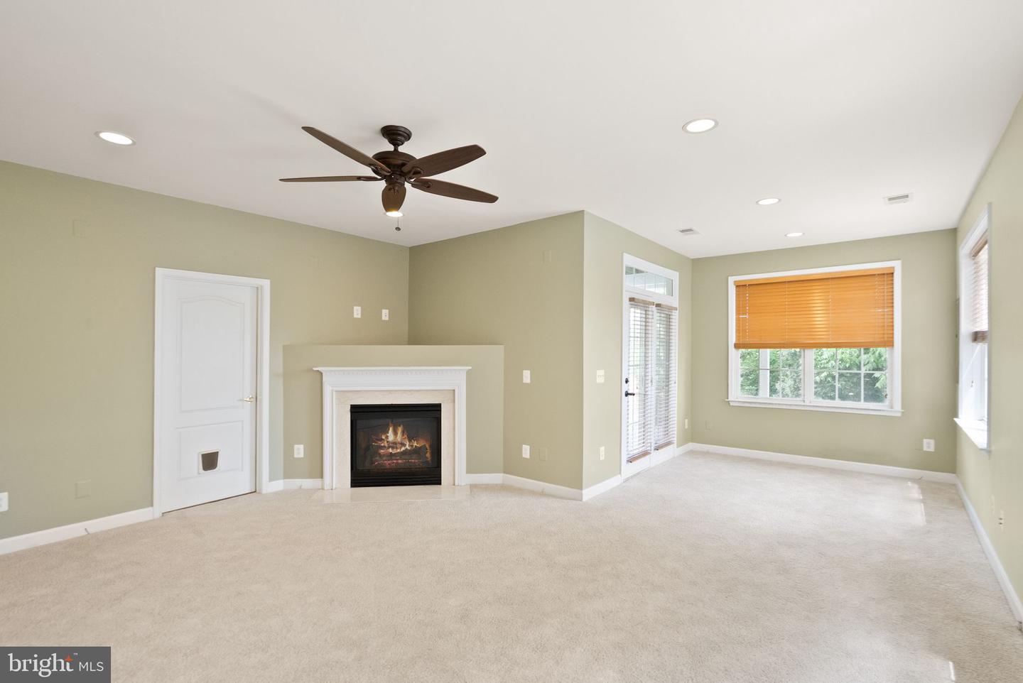 43750 LEES MILL SQ, LEESBURG, Virginia 20176, 4 Bedrooms Bedrooms, ,3 BathroomsBathrooms,Residential,For sale,43750 LEES MILL SQ,VALO2094240 MLS # VALO2094240
