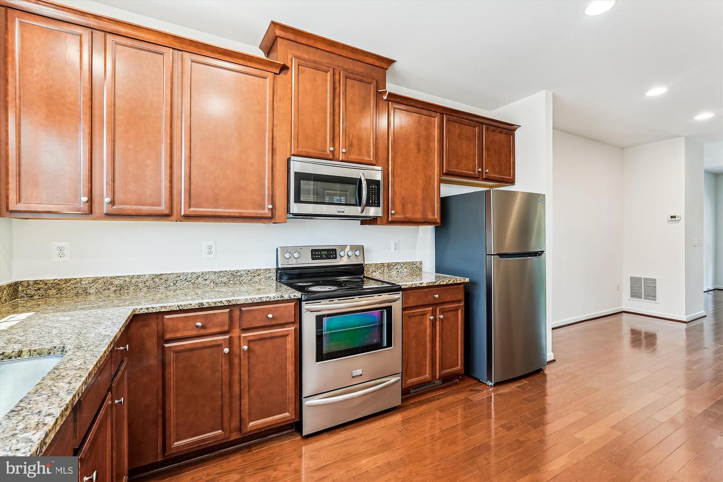 8210 HERITAGE CROSSING CT, MANASSAS, Virginia 20109, 2 Bedrooms Bedrooms, ,2 BathroomsBathrooms,Residential,For sale,8210 HERITAGE CROSSING CT,VAPW2093804 MLS # VAPW2093804