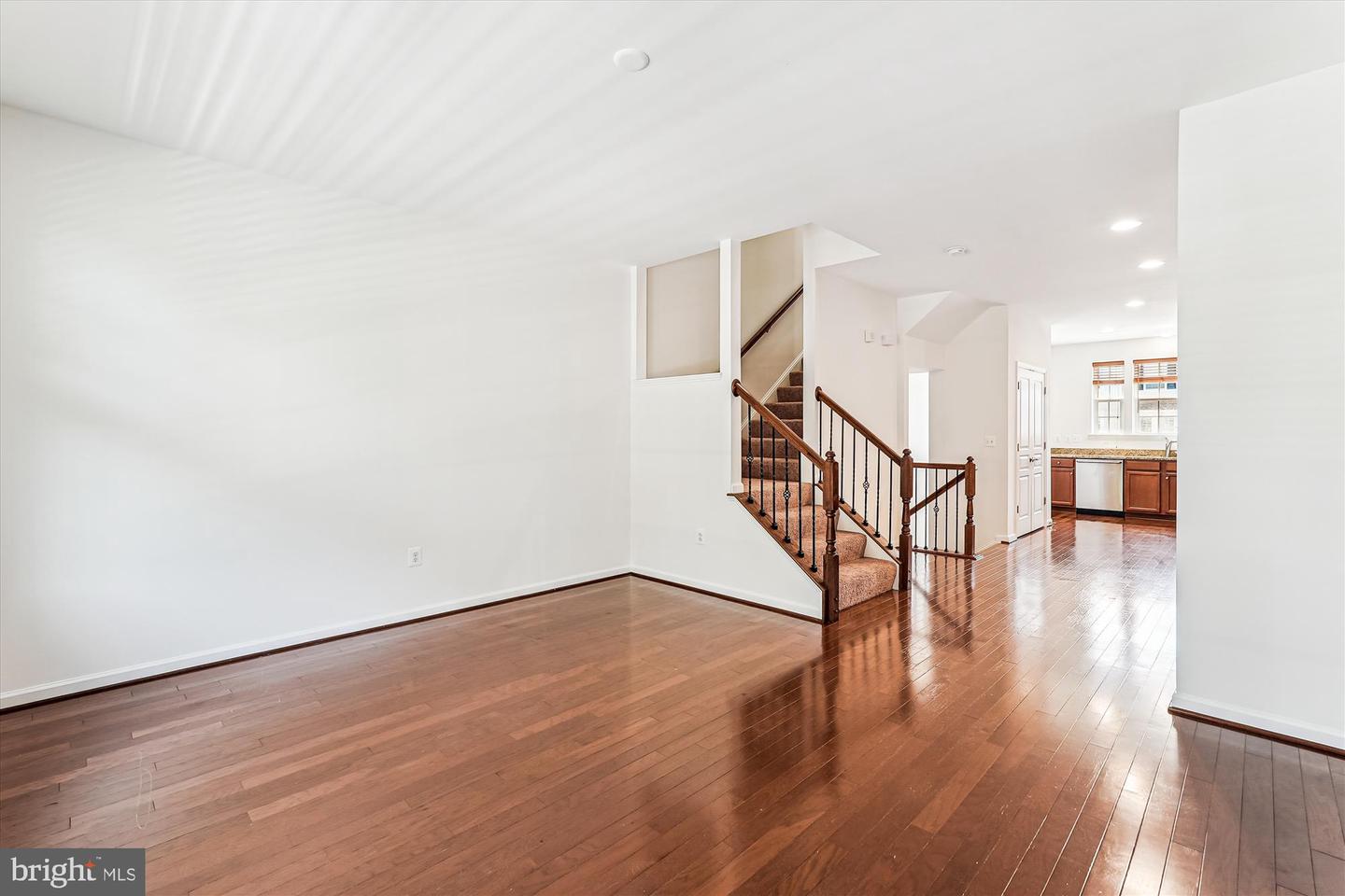 8210 HERITAGE CROSSING CT, MANASSAS, Virginia 20109, 2 Bedrooms Bedrooms, ,2 BathroomsBathrooms,Residential,For sale,8210 HERITAGE CROSSING CT,VAPW2093804 MLS # VAPW2093804