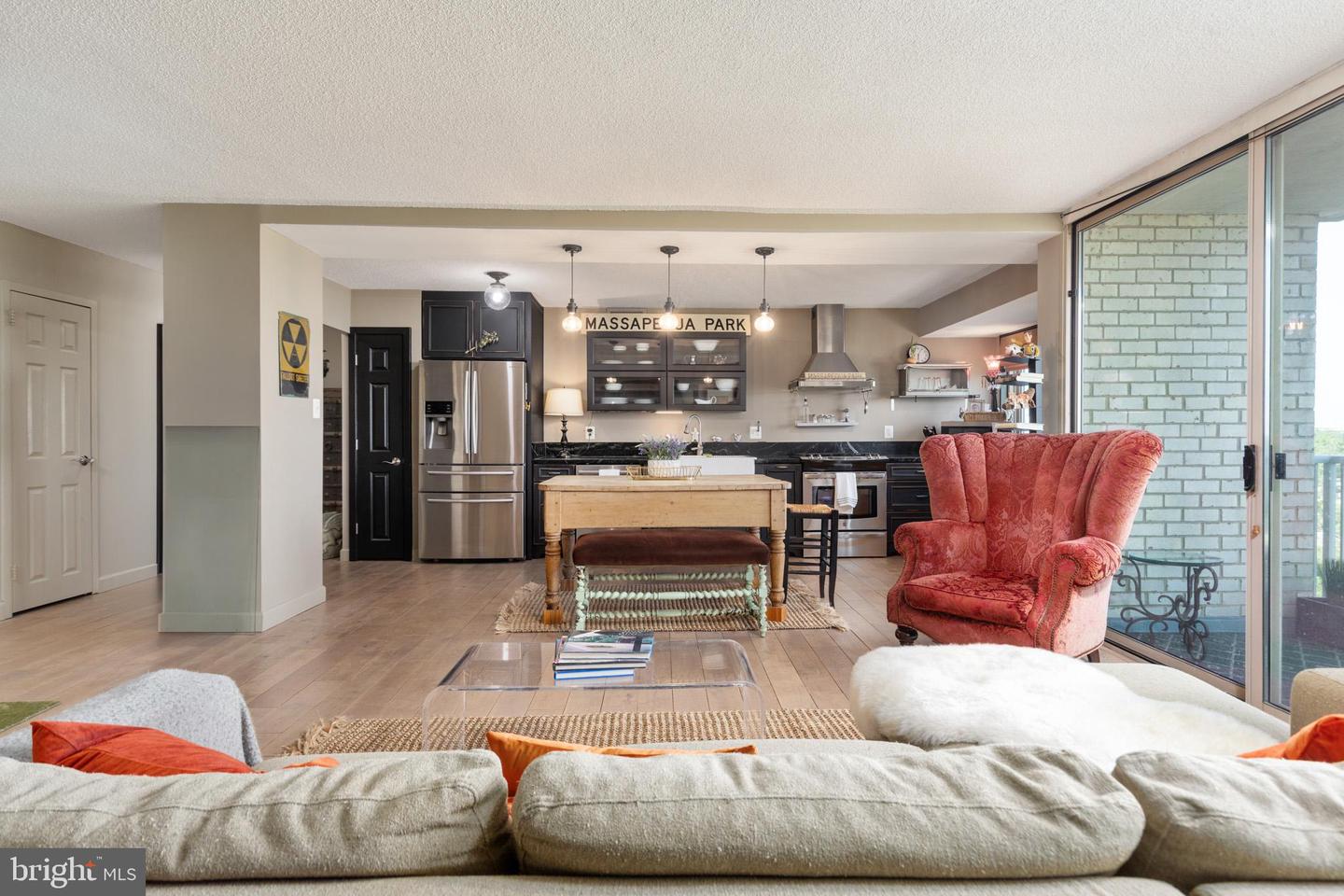 2500 N VAN DORN ST #801, ALEXANDRIA, Virginia 22302, 3 Bedrooms Bedrooms, ,2 BathroomsBathrooms,Residential,For sale,2500 N VAN DORN ST #801,VAAX2044966 MLS # VAAX2044966